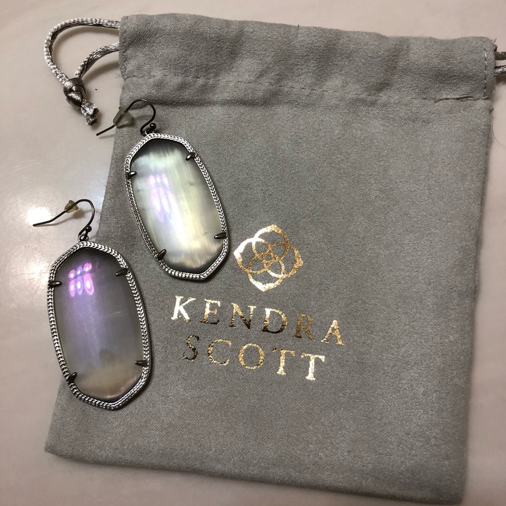Kendra Scott Danielle Earrings